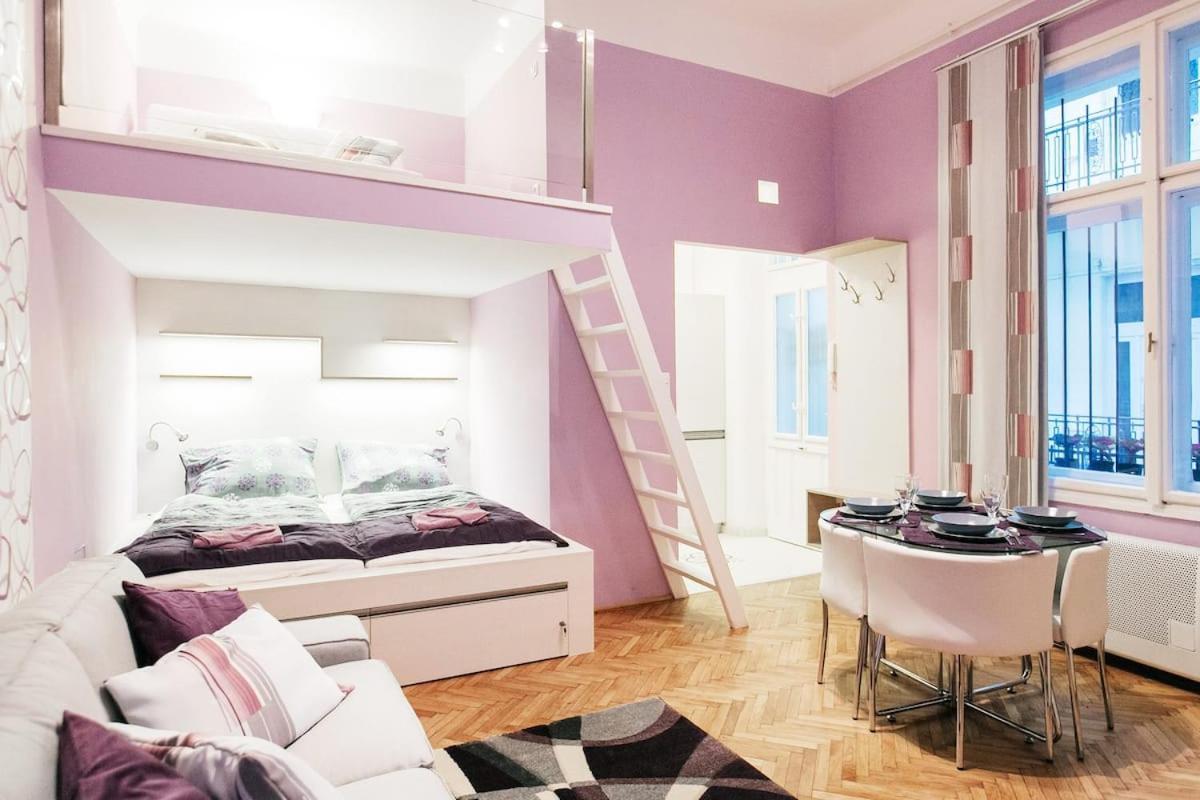 Balaton Apartment *
